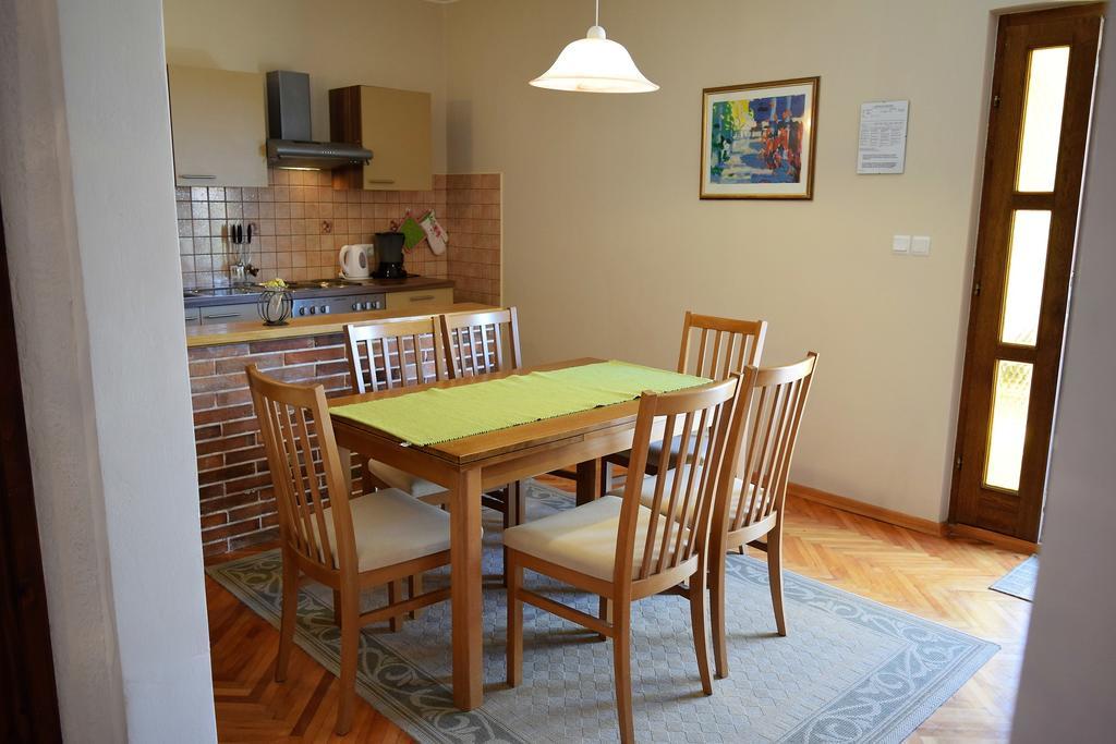 Peter Pan Apartments Palit Bagian luar foto