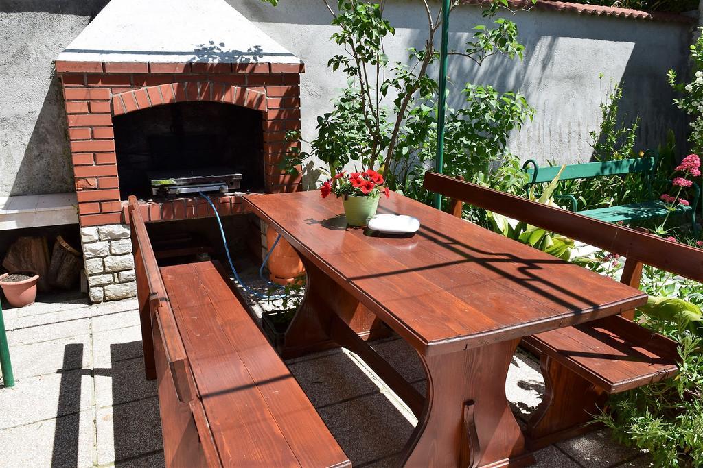 Peter Pan Apartments Palit Bagian luar foto