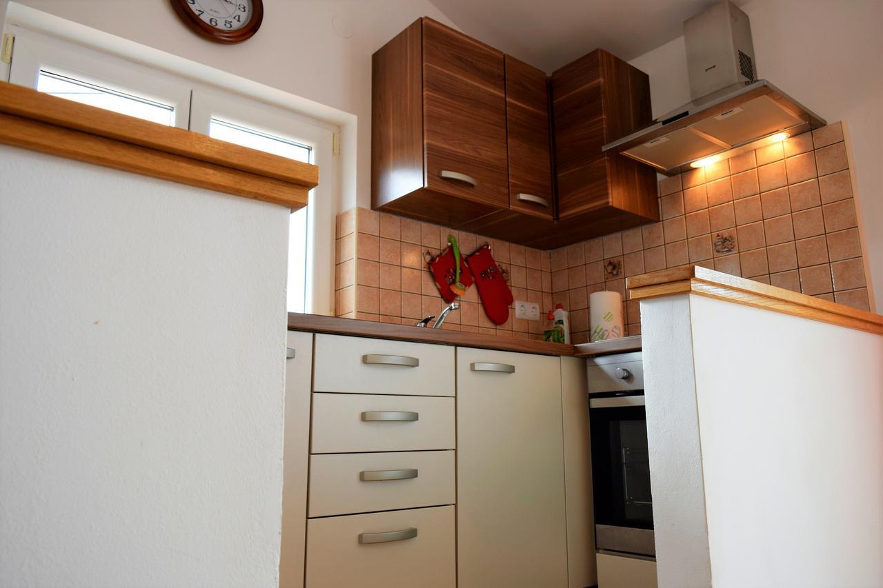 Peter Pan Apartments Palit Bagian luar foto